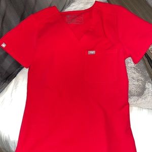 Figs Catarina Pop red XXS top